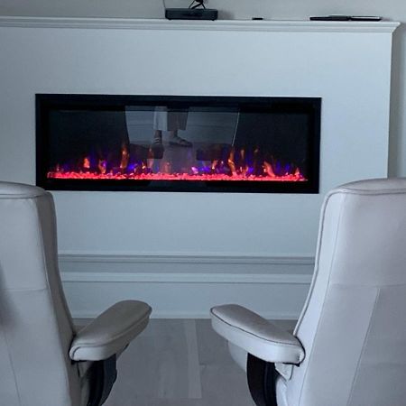 Ocean Front Private Suite Виктория Екстериор снимка